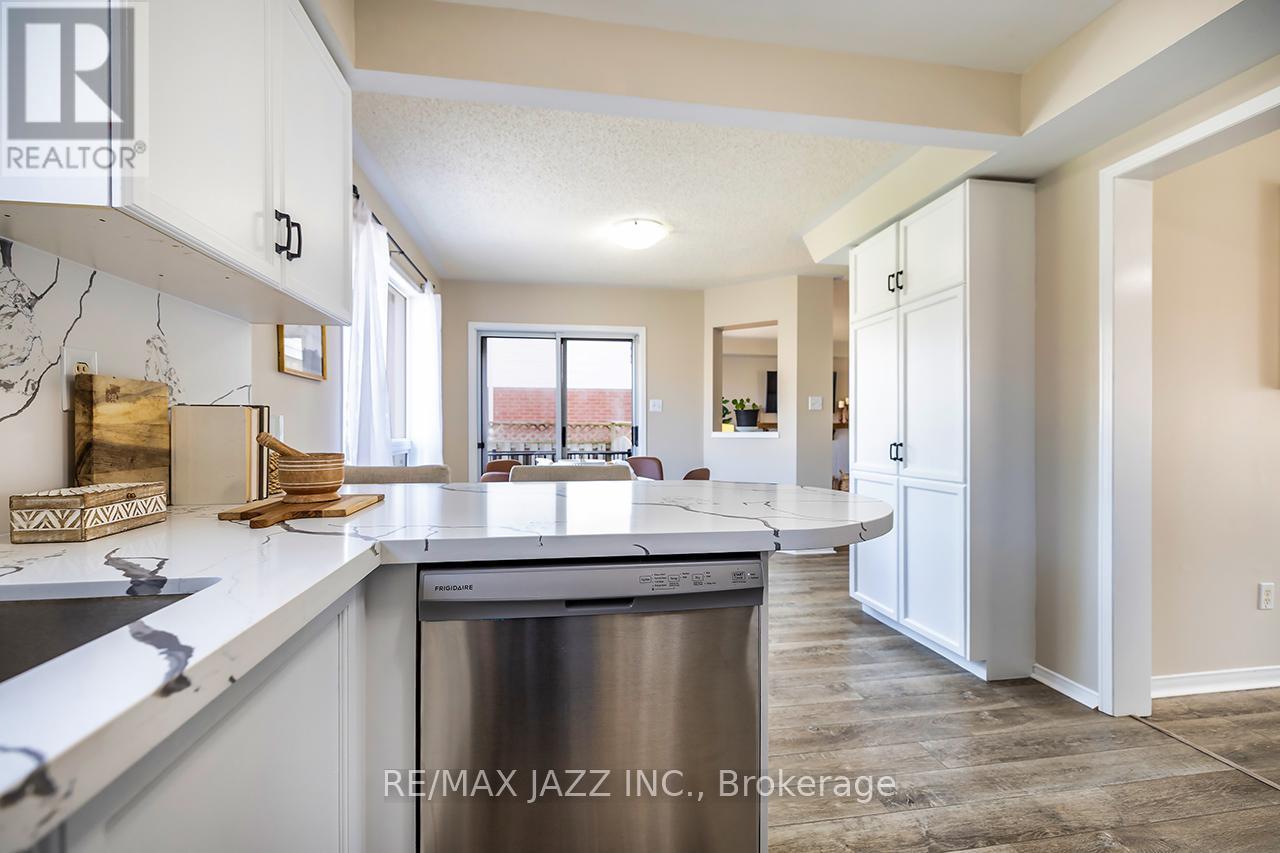 106 Apple Blossom Boulevard, Clarington, Ontario  L1C 4T7 - Photo 17 - E13036716