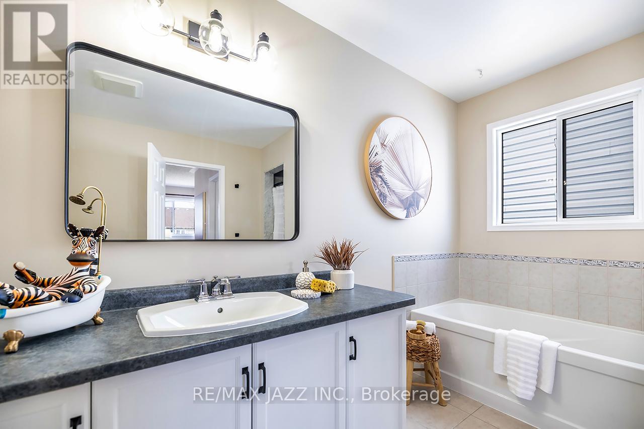 106 Apple Blossom Boulevard, Clarington, Ontario  L1C 4T7 - Photo 26 - E13036716