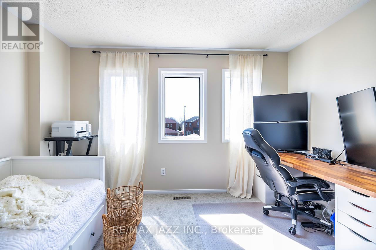 106 Apple Blossom Boulevard, Clarington, Ontario  L1C 4T7 - Photo 30 - E13036716