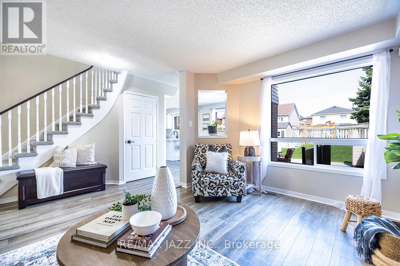 106 Apple Blossom Boulevard, Clarington, Ontario  L1C 4T7 - Photo 5 - E13036716