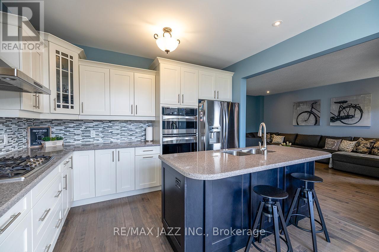 43 Elmer Adams Drive, Clarington (Courtice), Ontario  L1E 0G5 - Photo 11 - E13036742