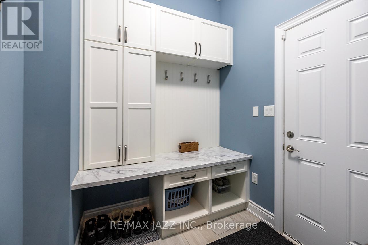 43 Elmer Adams Drive, Clarington (Courtice), Ontario  L1E 0G5 - Photo 17 - E13036742