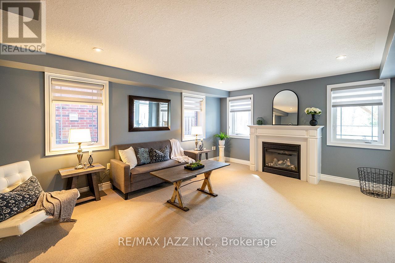 43 Elmer Adams Drive, Clarington (Courtice), Ontario  L1E 0G5 - Photo 33 - E13036742