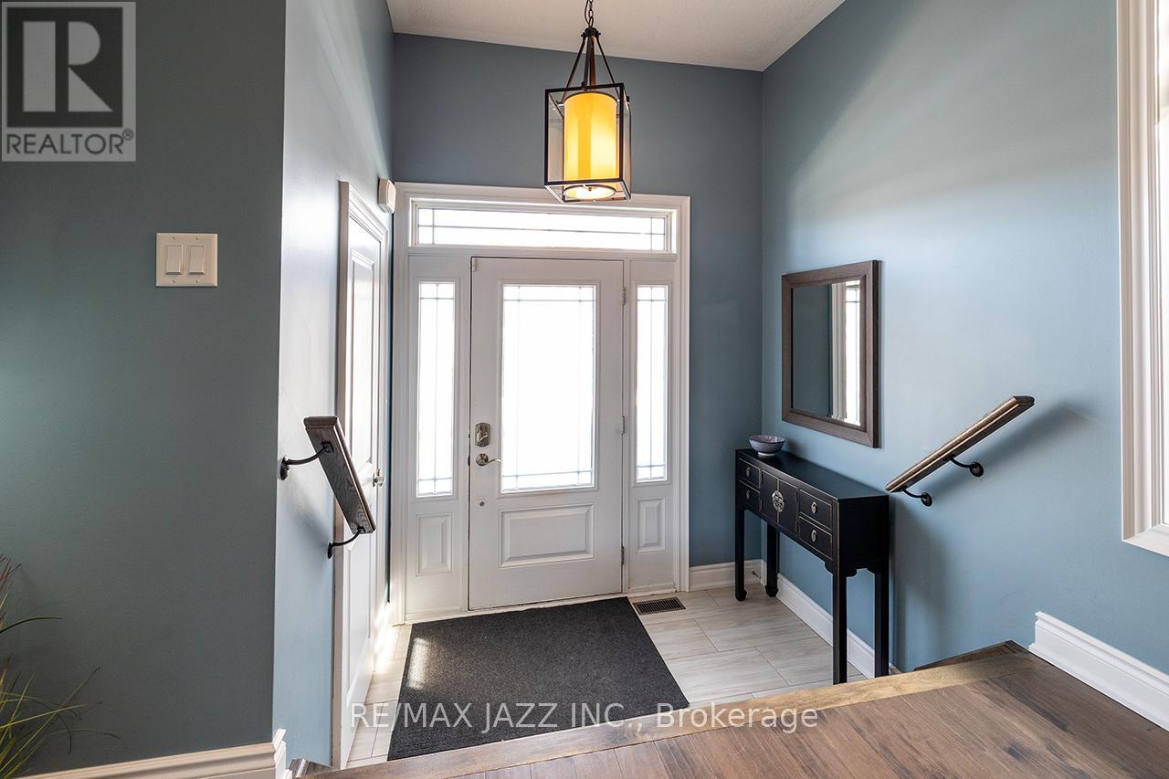 43 Elmer Adams Drive, Clarington (Courtice), Ontario  L1E 0G5 - Photo 4 - E13036742