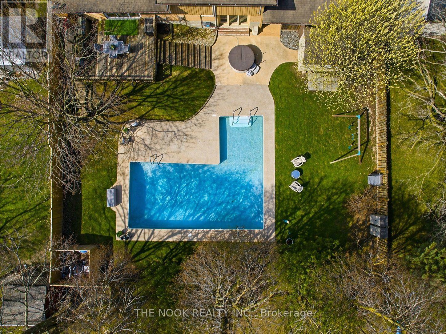 159 Liberty Street N, Clarington (Bowmanville), Ontario  L1C 2M2 - Photo 3 - E13036780