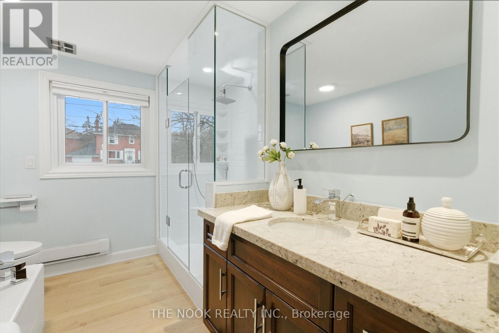 159 Liberty Street N, Clarington (Bowmanville), Ontario  L1C 2M2 - Photo 38 - E13036780