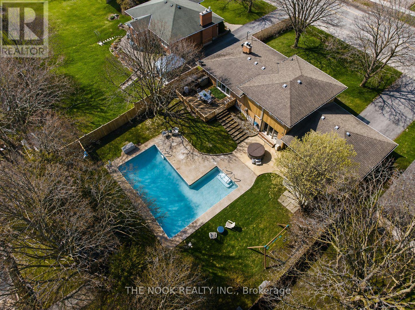 159 Liberty Street N, Clarington (Bowmanville), Ontario  L1C 2M2 - Photo 5 - E13036780