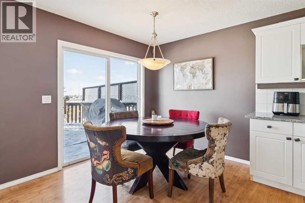 18 Bridlewood Way Sw, Calgary, Alberta  T2Y 3R5 - Photo 10 - A2303884