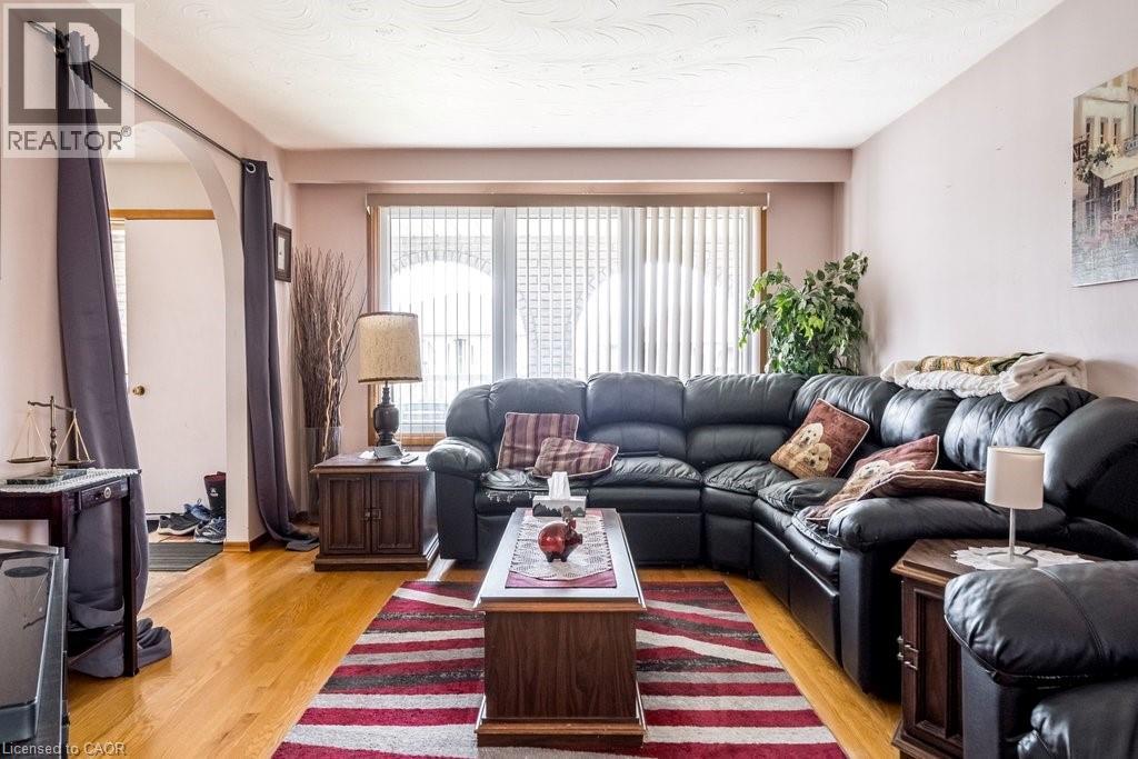 2 Village Drive, Hamilton, Ontario  L8E 3M8 - Photo 11 - 40823636