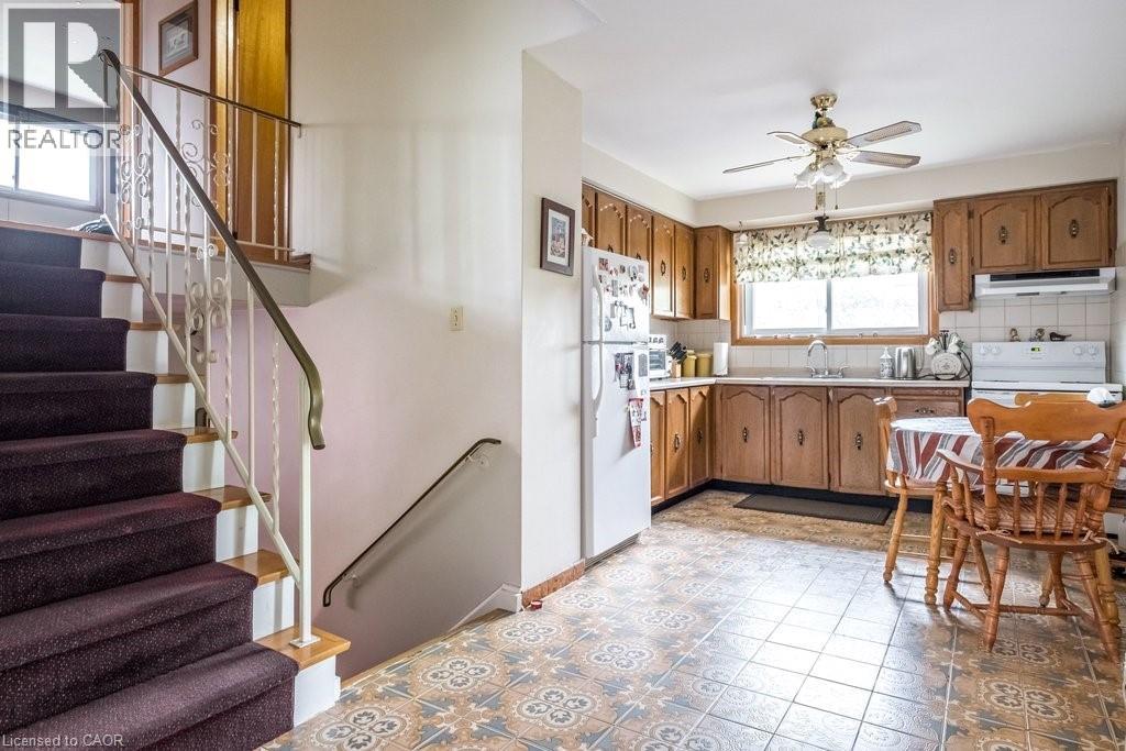 2 Village Drive, Hamilton, Ontario  L8E 3M8 - Photo 17 - 40823636