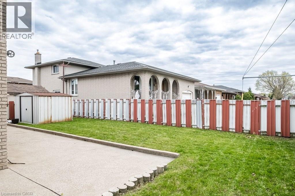 2 Village Drive, Hamilton, Ontario  L8E 3M8 - Photo 39 - 40823636