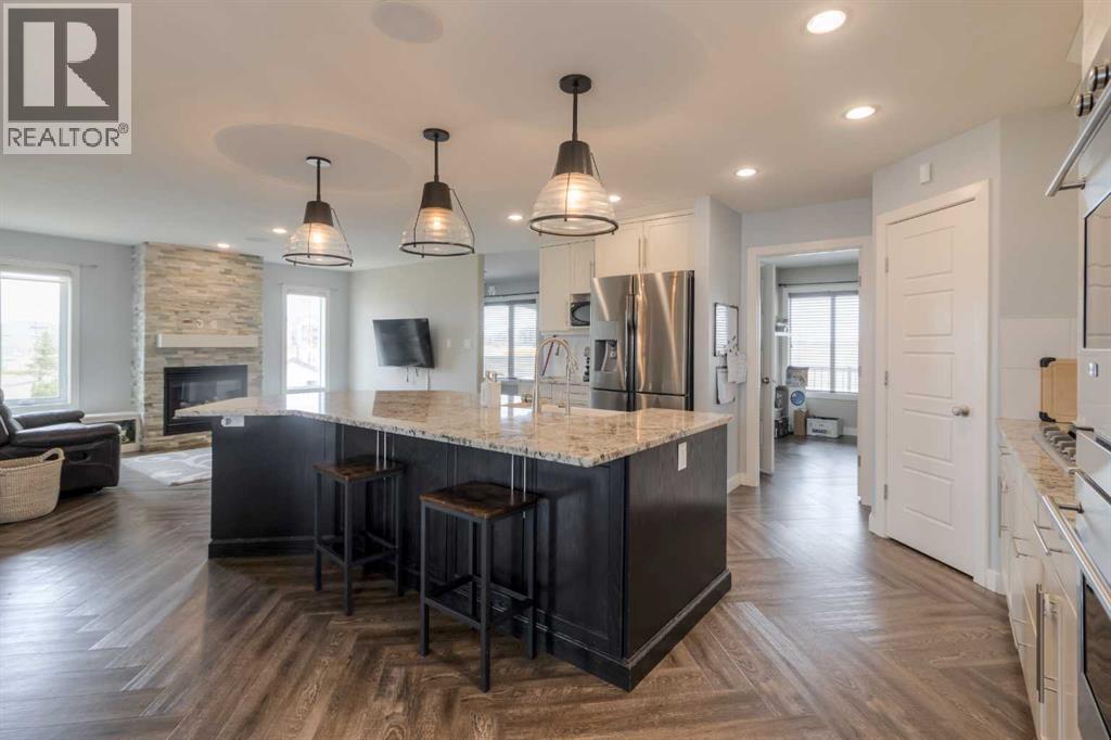 541 Aquitania Boulevard W, Lethbridge, Alberta  T1J 5G7 - Photo 8 - A2272884