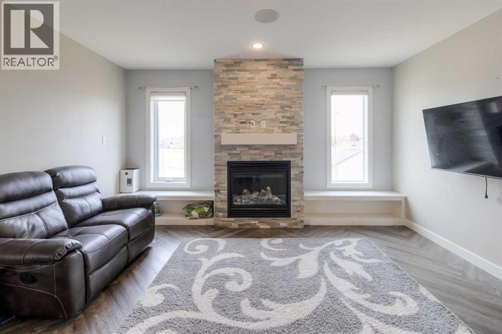 541 Aquitania Boulevard W, Lethbridge, Alberta  T1J 5G7 - Photo 7 - A2272884