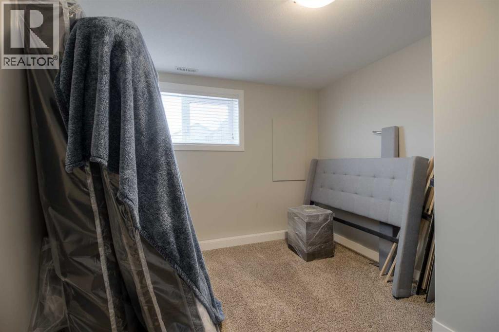 541 Aquitania Boulevard W, Lethbridge, Alberta  T1J 5G7 - Photo 45 - A2272884