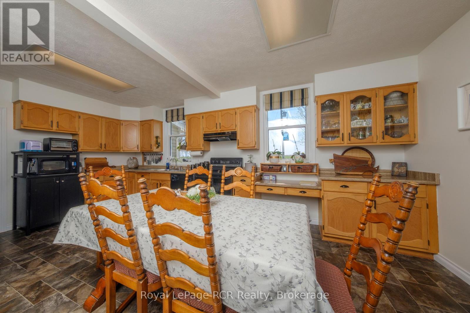 1072 Concession 10 Concession, Kincardine, Ontario  N0G 2N0 - Photo 18 - X13036638