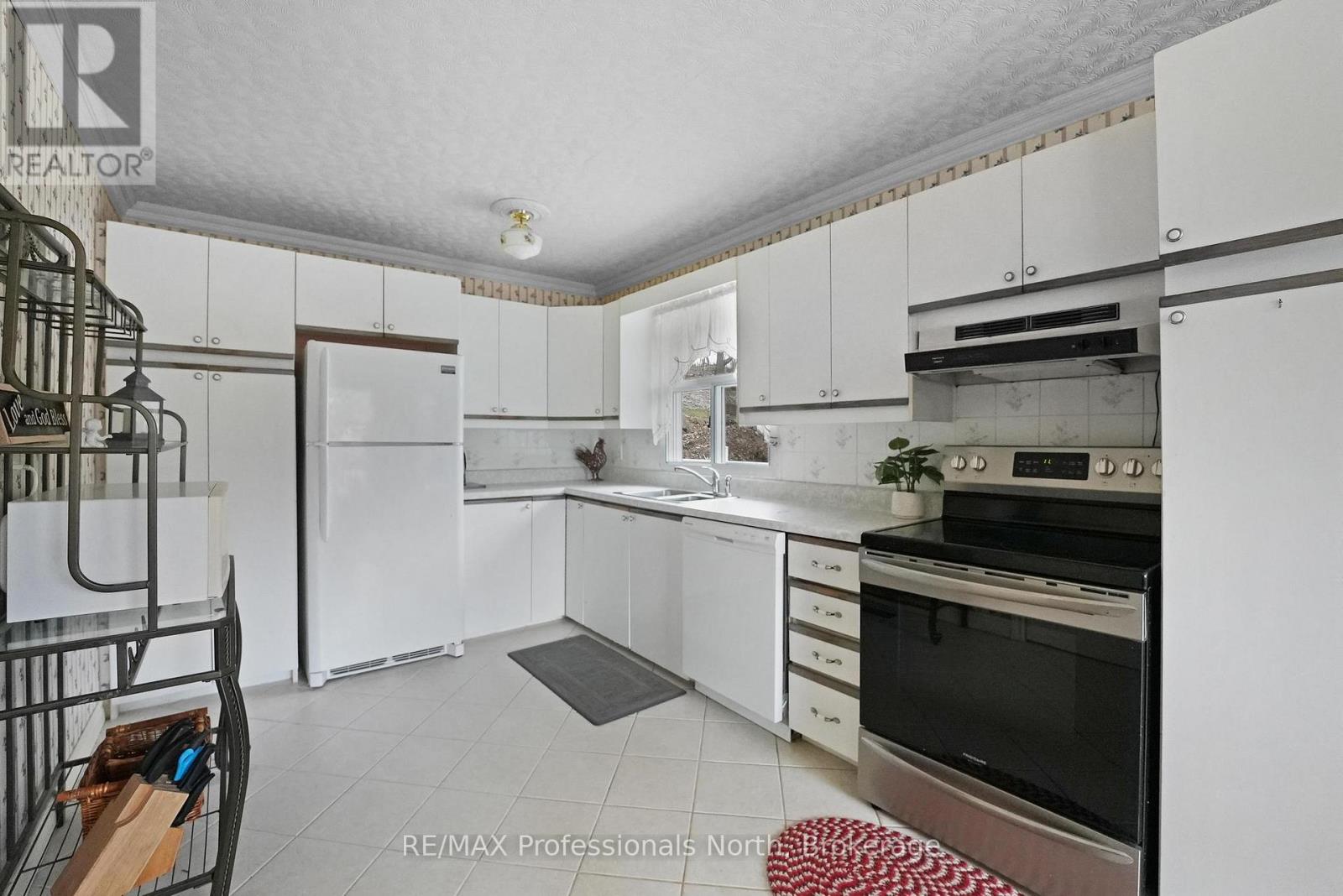 1103 Summer Lane, Minden Hills, Ontario  K0M 2K0 - Photo 15 - X13036678