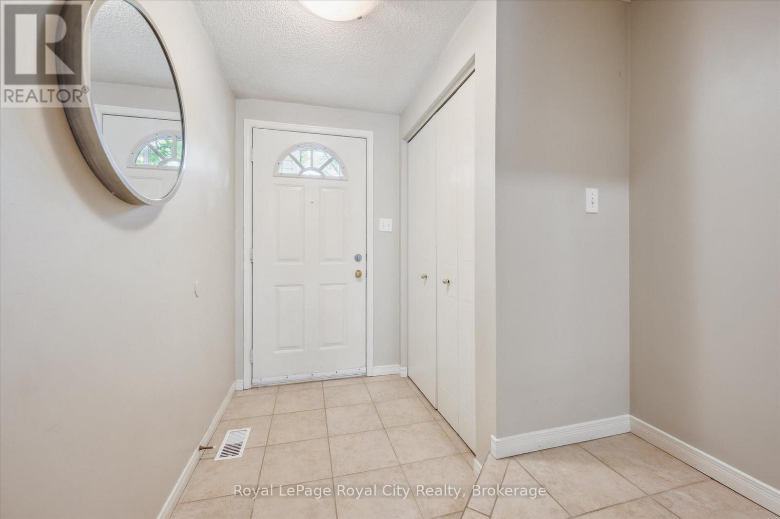 2 - 66 Rodgers Road, Guelph, Ontario  N1G 4Y5 - Photo 5 - X13036726