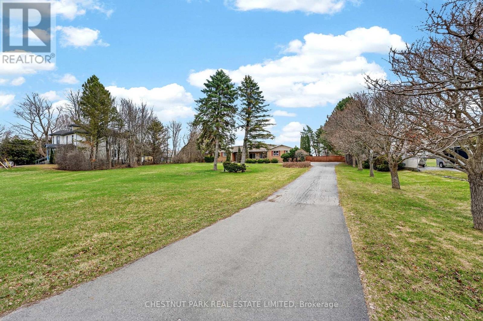 729 County Road 3, Prince Edward County (Ameliasburg Ward), Ontario  K8N 4Z1 - Photo 2 - X13036750