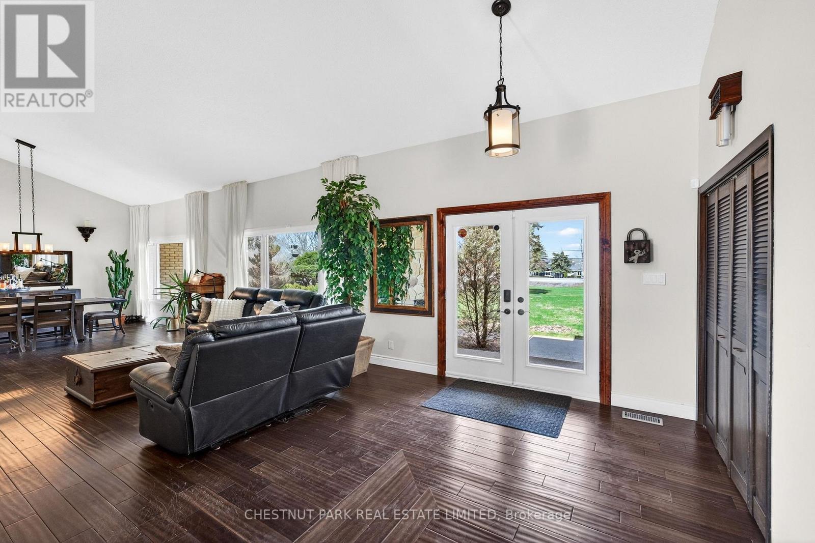 729 County Road 3, Prince Edward County (Ameliasburg Ward), Ontario  K8N 4Z1 - Photo 6 - X13036750