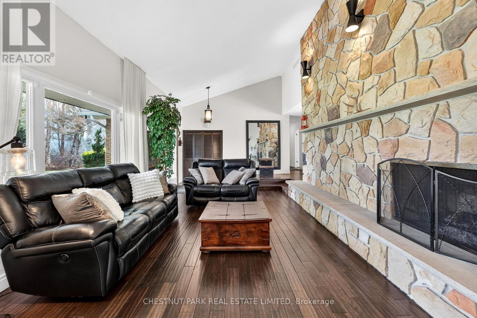 729 County Road 3, Prince Edward County (Ameliasburg Ward), Ontario  K8N 4Z1 - Photo 8 - X13036750