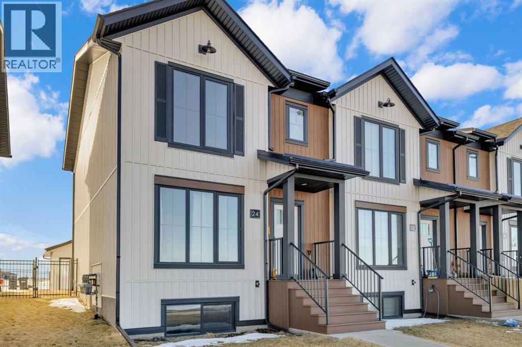 24 Station Drive, Sylvan Lake, Alberta  T4S 0W7 - Photo 2 - A2295171