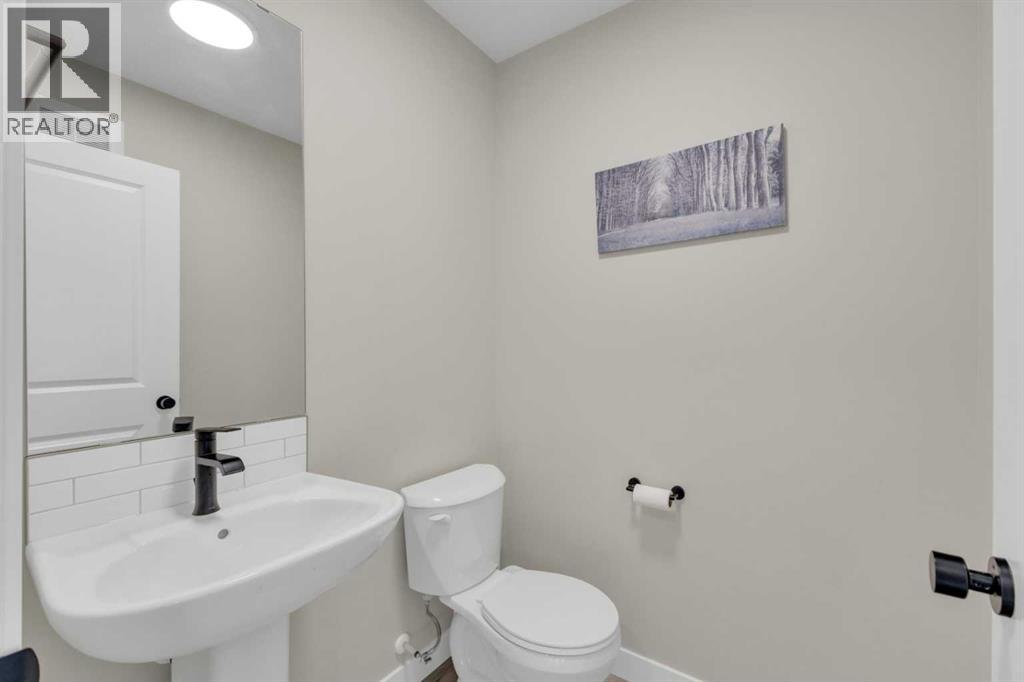 24 Station Drive, Sylvan Lake, Alberta  T4S 0W7 - Photo 4 - A2295171