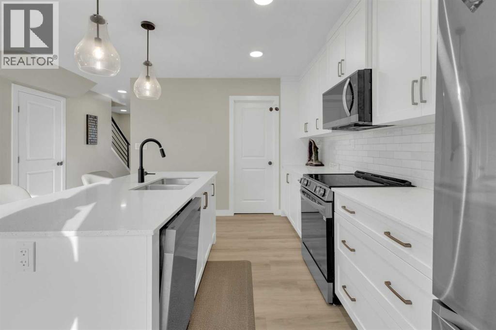 24 Station Drive, Sylvan Lake, Alberta  T4S 0W7 - Photo 8 - A2295171