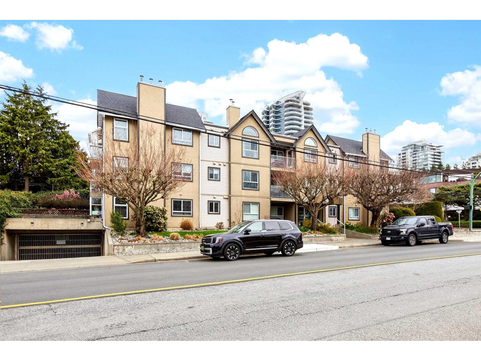 205 15035 Thrift Avenue, White Rock, British Columbia  V4B 2K2 - Photo 2 - R3114683