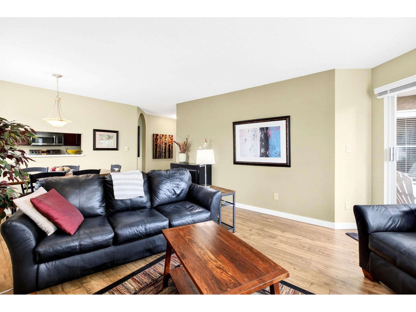 205 15035 Thrift Avenue, White Rock, British Columbia  V4B 2K2 - Photo 11 - R3114683