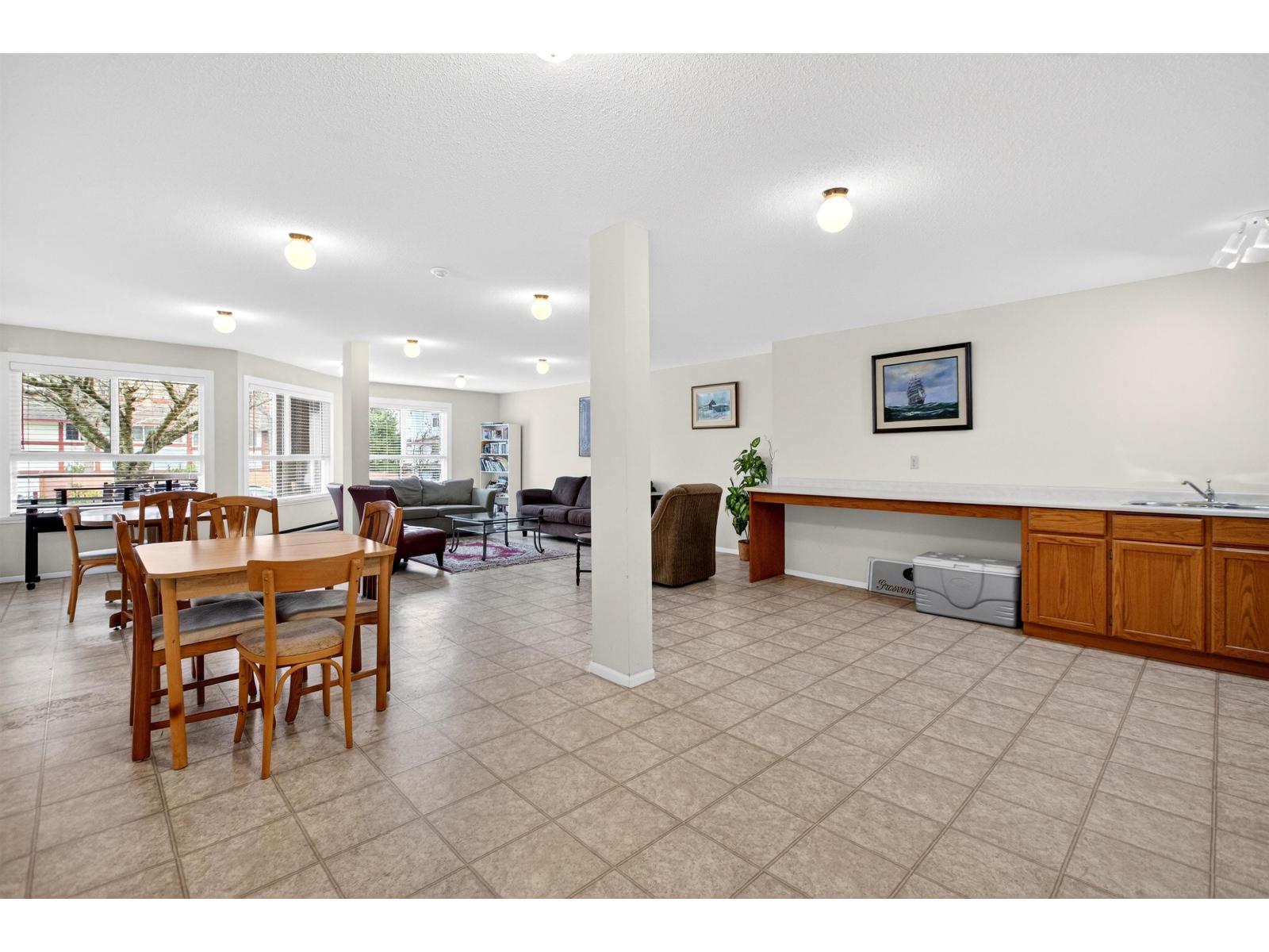 205 15035 Thrift Avenue, White Rock, British Columbia  V4B 2K2 - Photo 29 - R3114683