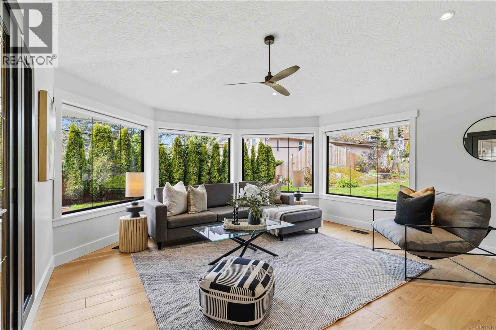 77 View Royal Ave, View Royal, British Columbia  V9B 1A6 - Photo 7 - 1032845