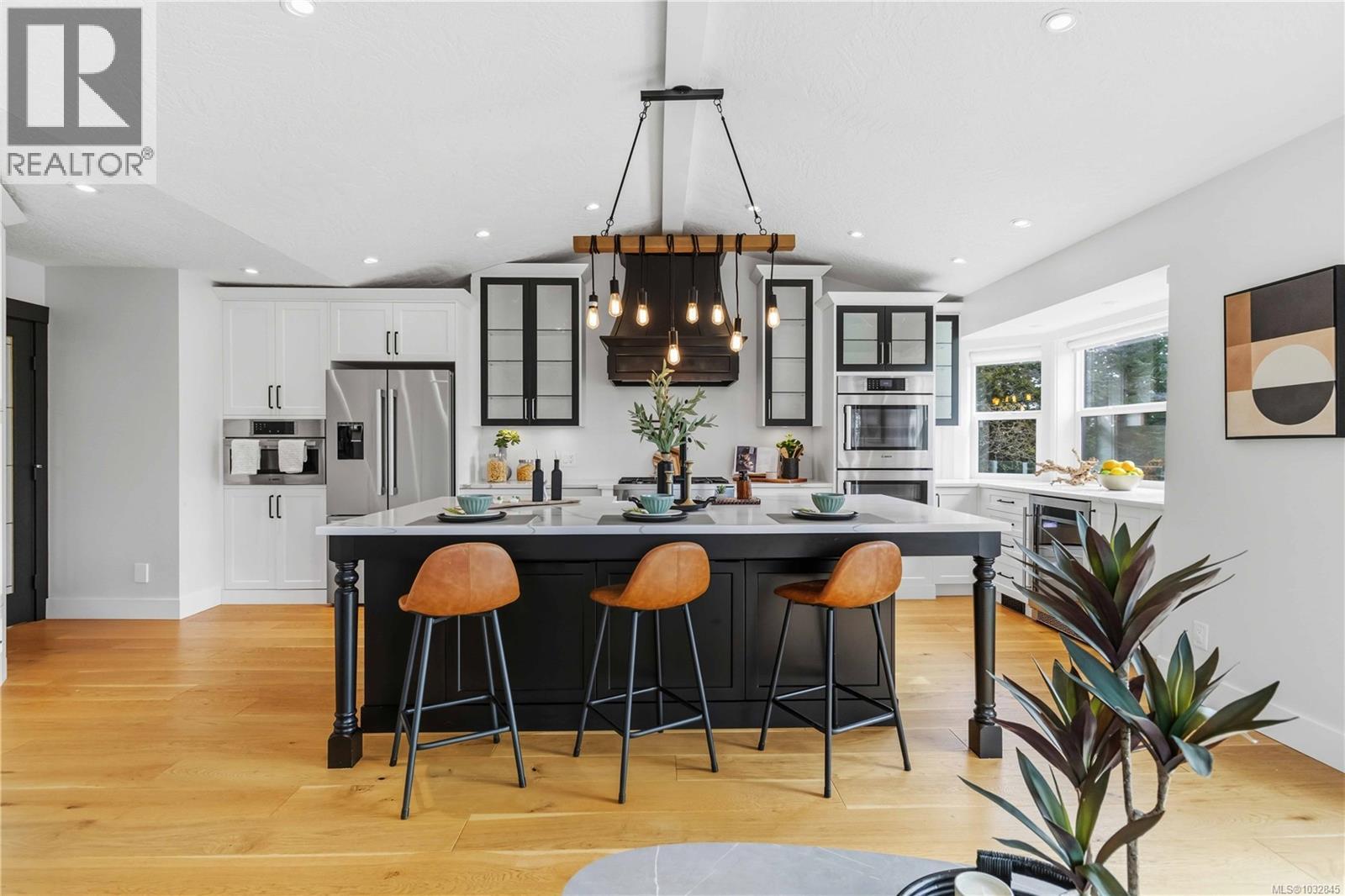 77 View Royal Ave, View Royal, British Columbia  V9B 1A6 - Photo 12 - 1032845