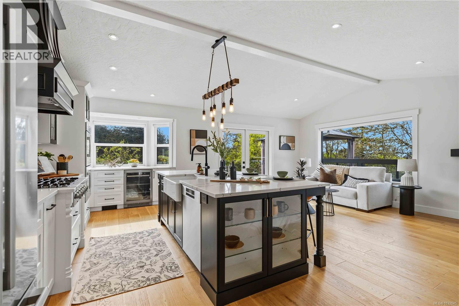 77 View Royal Ave, View Royal, British Columbia  V9B 1A6 - Photo 14 - 1032845