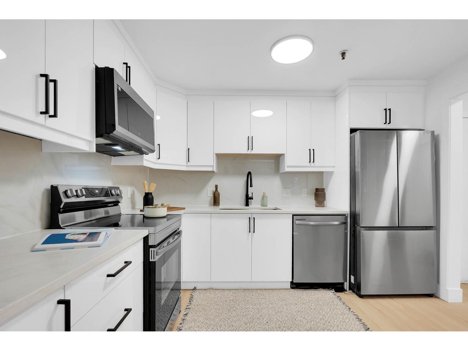 219 5710 201 Street, Langley, British Columbia  V3A 8A8 - Photo 2 - R3114680