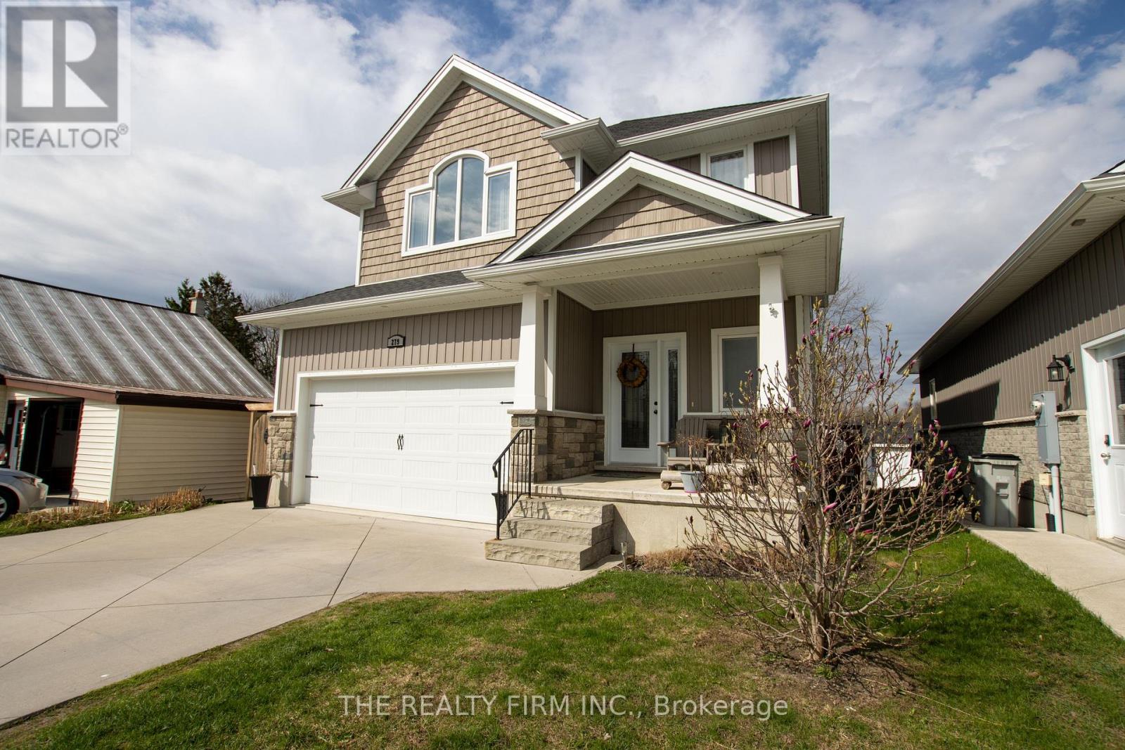 279 Oak Street, Lucan Biddulph, Ontario  N0M 2J0 - Photo 2 - X13036696