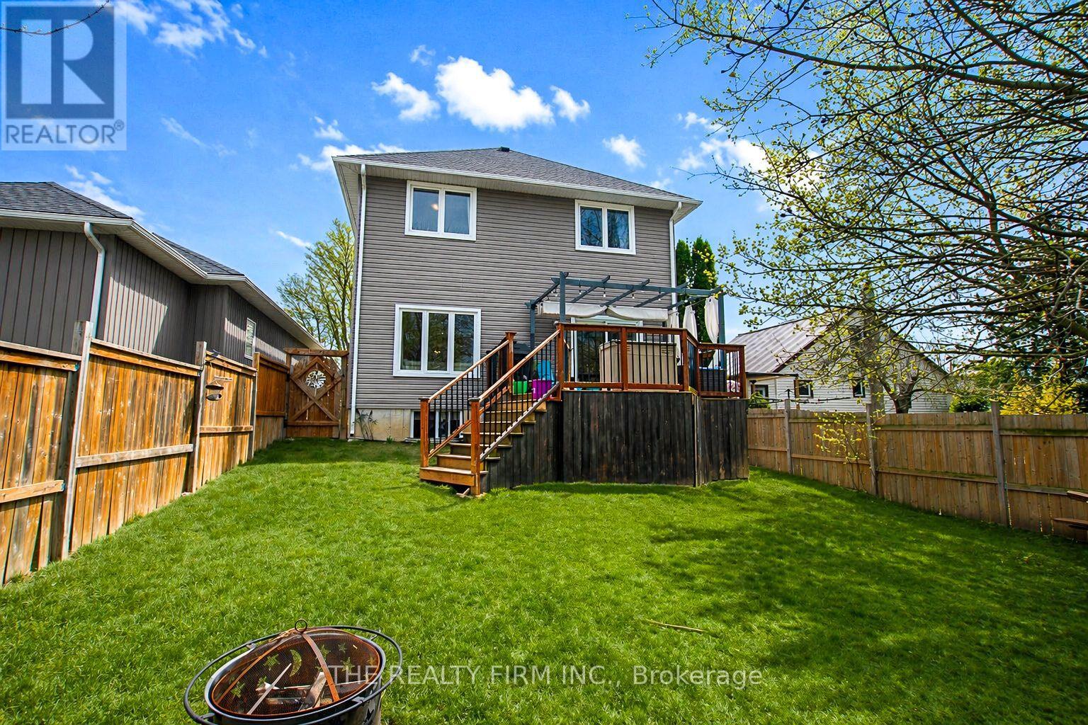 279 Oak Street, Lucan Biddulph, Ontario  N0M 2J0 - Photo 32 - X13036696