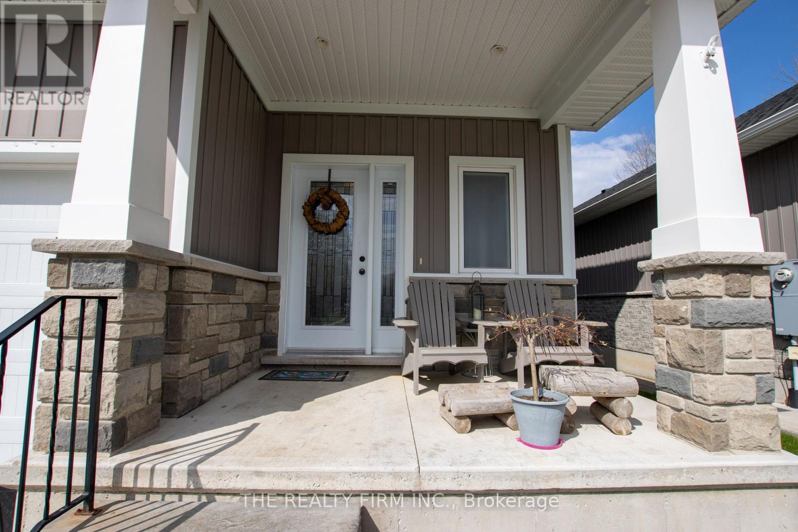 279 Oak Street, Lucan Biddulph, Ontario  N0M 2J0 - Photo 4 - X13036696