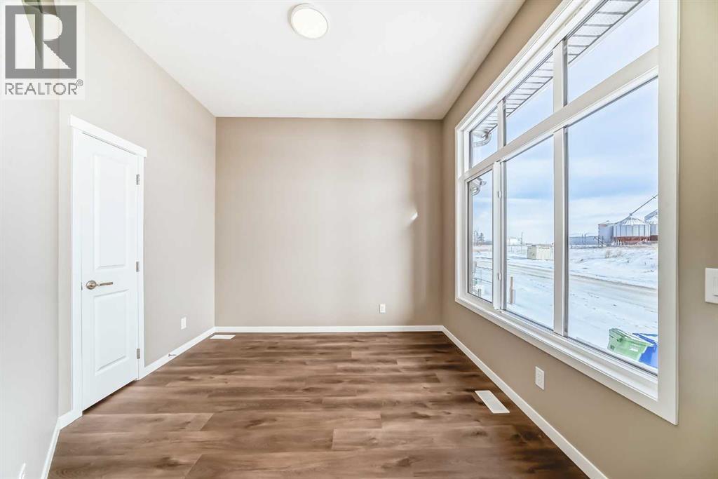 833 Marine Drive SE, Calgary, Alberta  T3M 4E3 - Photo 24 - A2293497