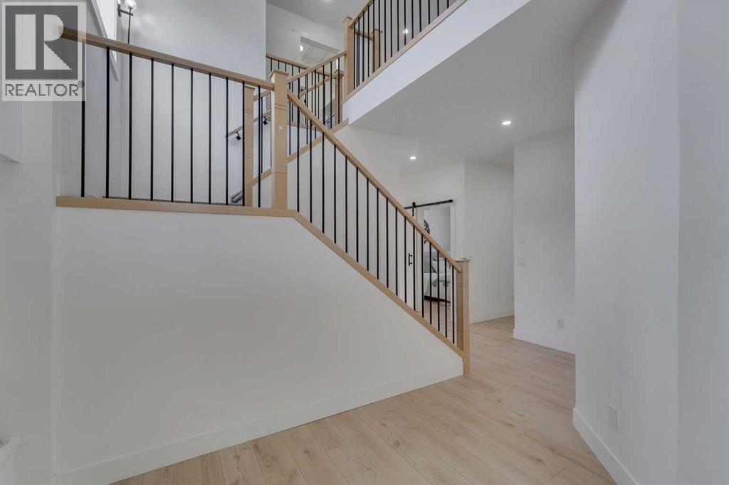 247 Coopers Cove Sw, Airdrie, Alberta  T4B 4C3 - Photo 8 - A2302981