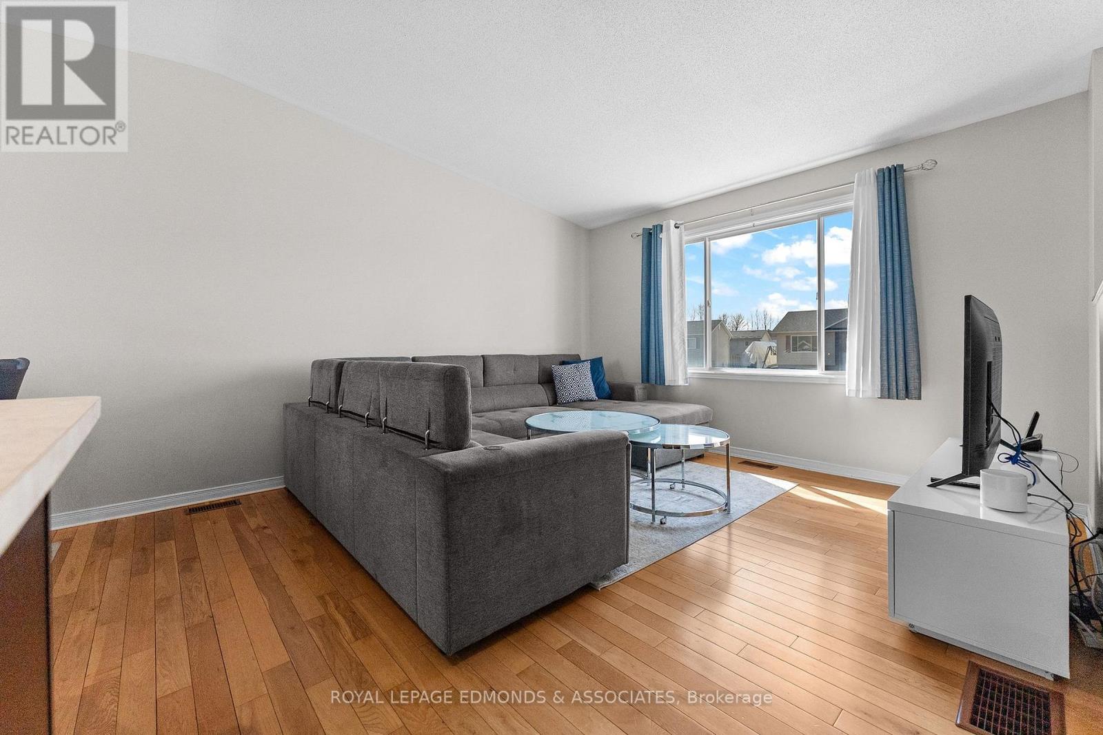 8 Gerald Avenue, Petawawa, Ontario  K8H 2Y3 - Photo 14 - X13036814