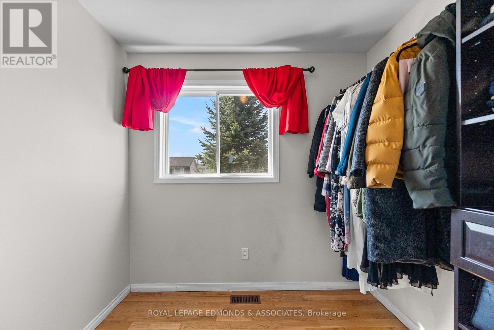 8 Gerald Avenue, Petawawa, Ontario  K8H 2Y3 - Photo 17 - X13036814