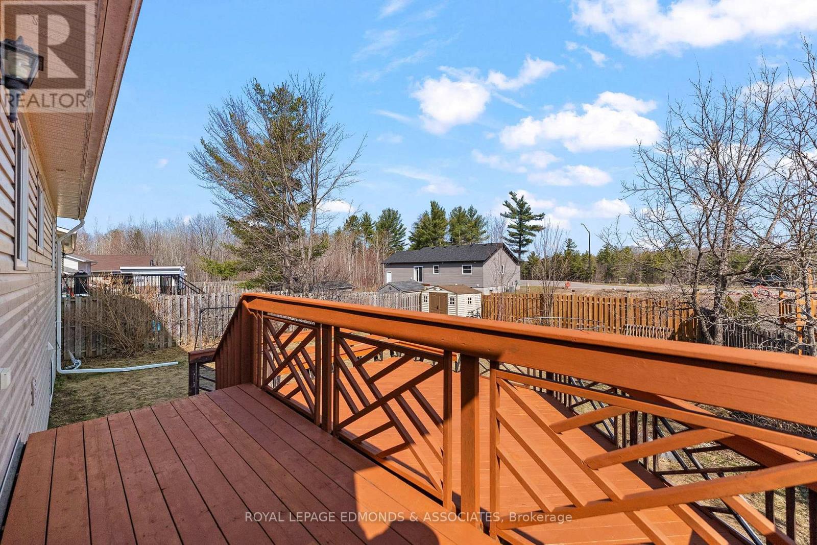 8 Gerald Avenue, Petawawa, Ontario  K8H 2Y3 - Photo 37 - X13036814