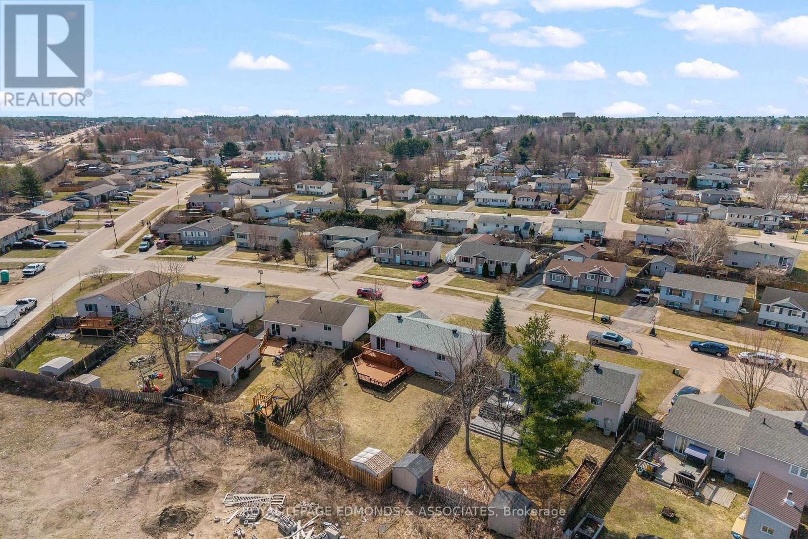 8 Gerald Avenue, Petawawa, Ontario  K8H 2Y3 - Photo 47 - X13036814