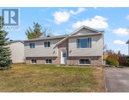 8 GERALD AVENUE, Petawawa, Ontario
