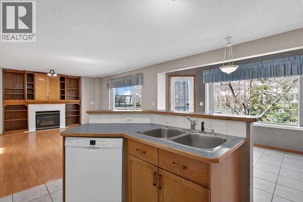 416 Douglas Glen Close SE, Calgary, Alberta  T2Z 3A4 - Photo 12 - A2302986