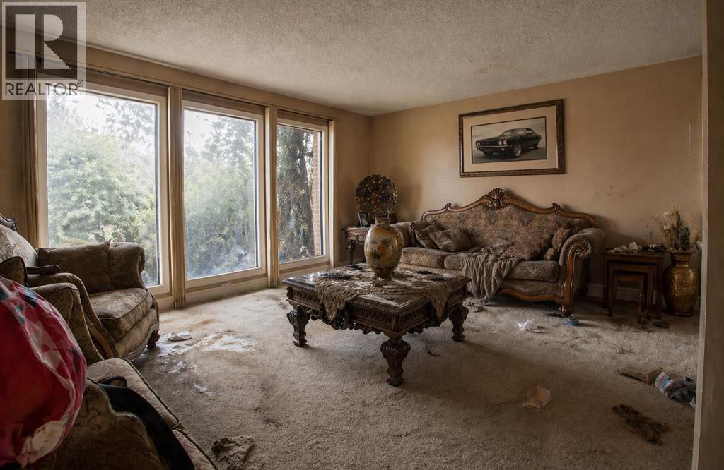 131 Templewood Road Ne, Calgary, Alberta  T1Y 4B1 - Photo 2 - A2304462