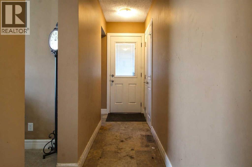 131 Templewood Road Ne, Calgary, Alberta  T1Y 4B1 - Photo 6 - A2304462