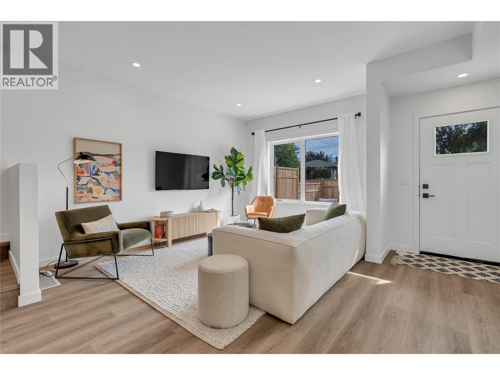 695 Victoria Drive Unit# 104, Penticton, British Columbia  V2A 5N5 - Photo 6 - 10384636