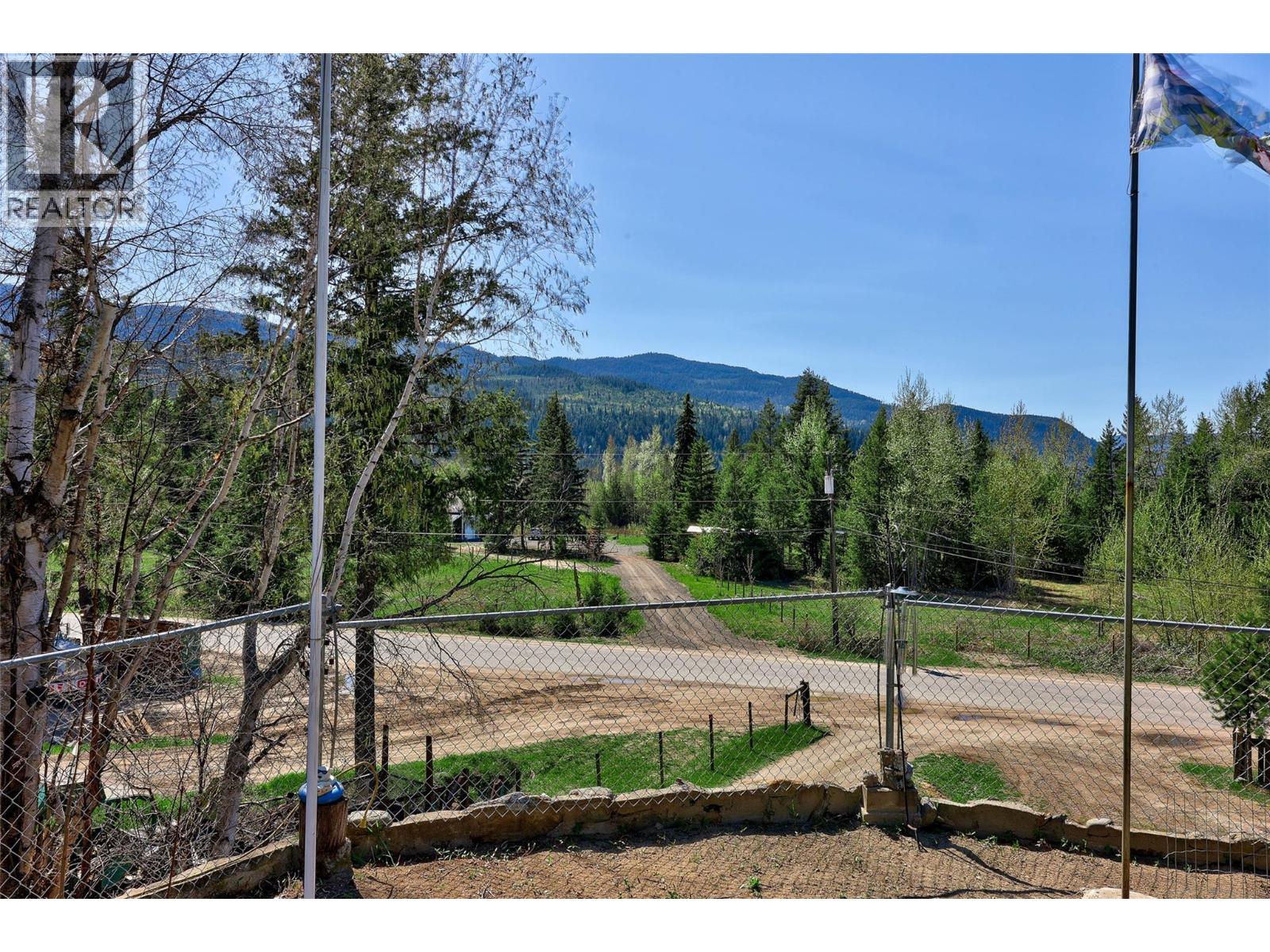 1029 Raft River Road, Clearwater, British Columbia  V0E 1N1 - Photo 39 - 10371243