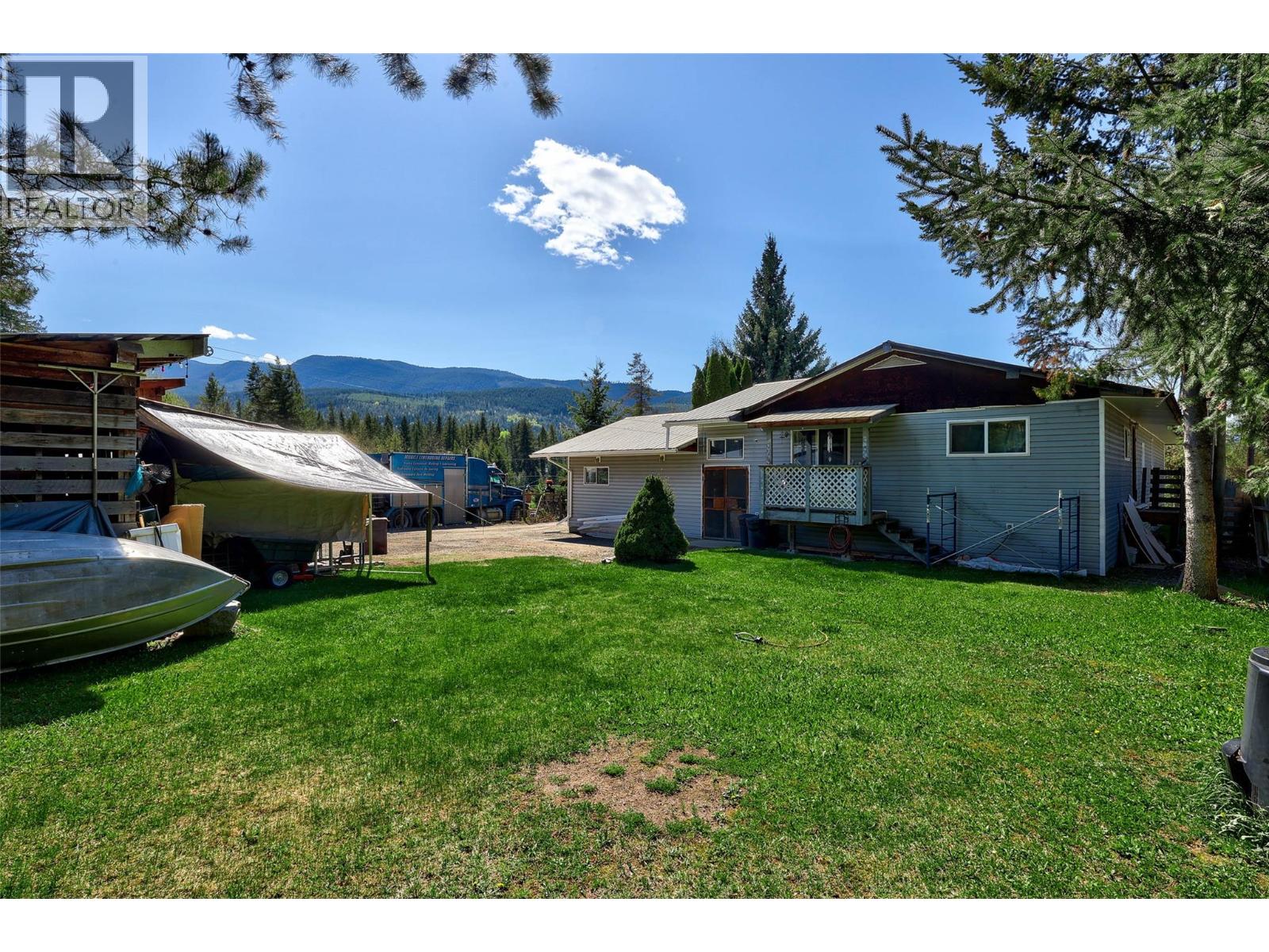 1029 Raft River Road, Clearwater, British Columbia